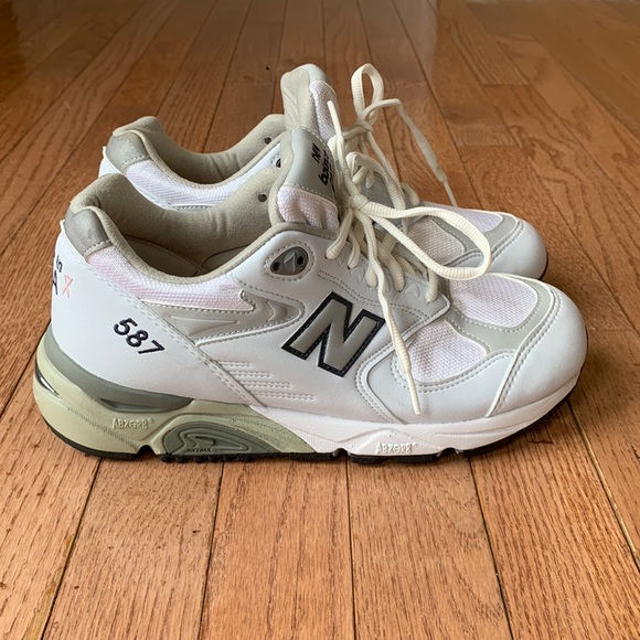 Balance 587 Running Shoe 